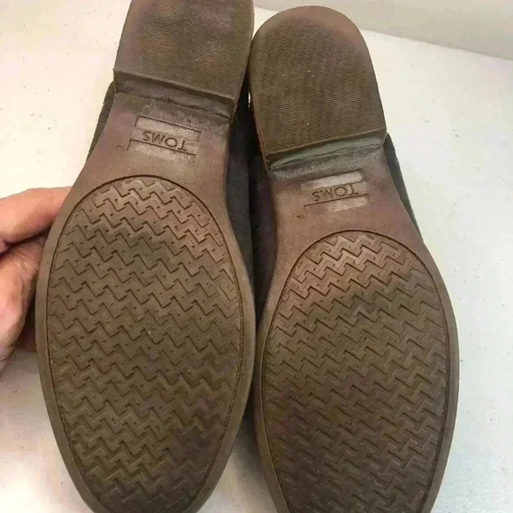 Tom’s Womens 9.5M Gray Suede Ankle Booties Side Zip - Picture 8 of 8